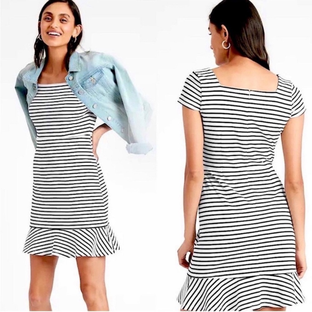 NWT Banana Republic Women’s Black White Knit Striped Sheath Dress Size 4